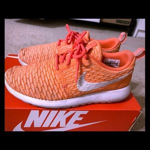Peach Women Nike Free Run size 7.5